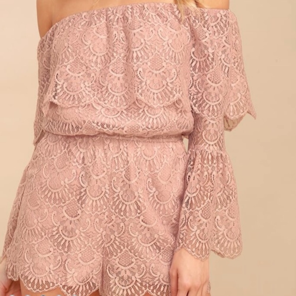 BB DAKOTA Kennedy Mauve Pink Lace Off The Shoulder Romper S